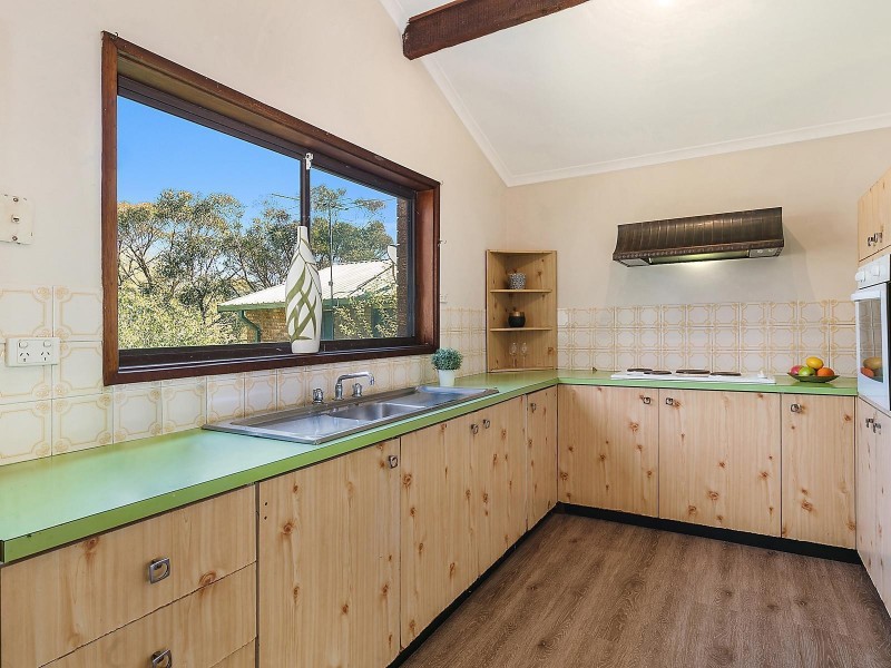28 Cook Road, Wentworth Falls NSW 2782