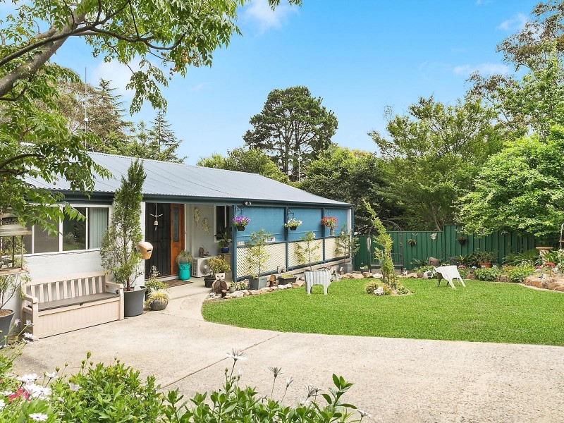 24 Oaklands Road, Hazelbrook NSW 2779