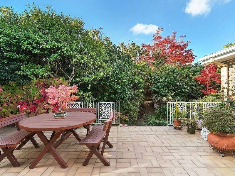 4 Edward Parade, Wentworth Falls NSW 2782
