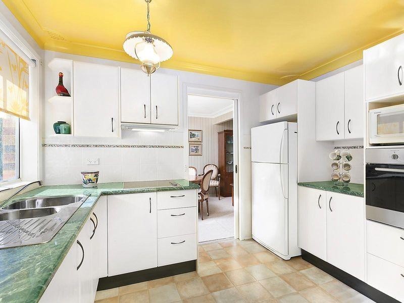 4 Edward Parade, Wentworth Falls NSW 2782