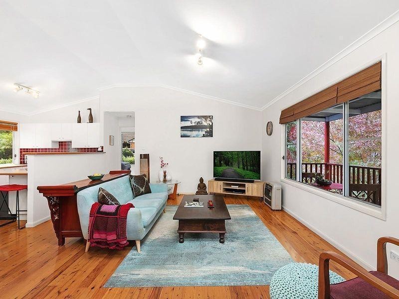 30 Banksia Road, Wentworth Falls NSW 2782