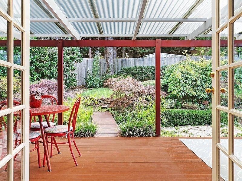 30 Banksia Road, Wentworth Falls NSW 2782