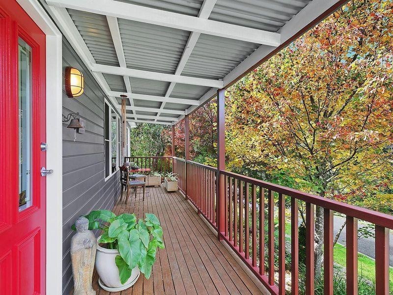 30 Banksia Road, Wentworth Falls NSW 2782