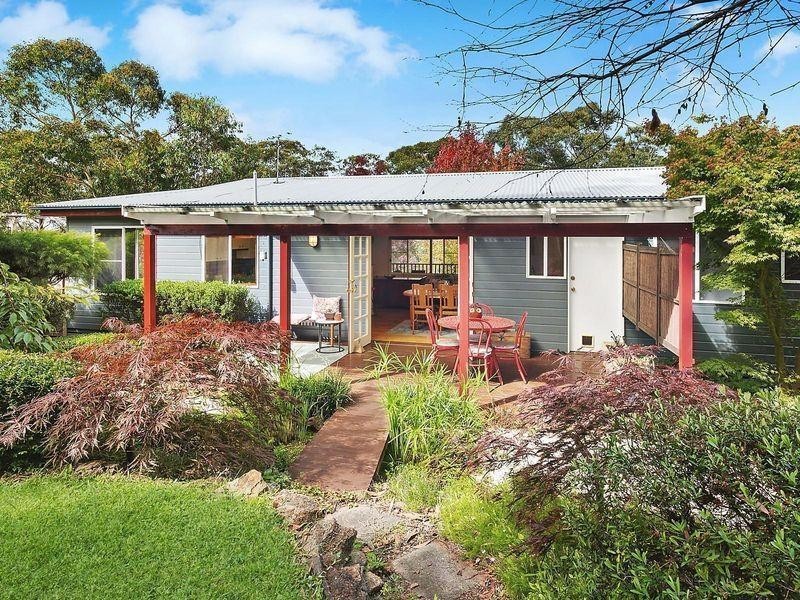 30 Banksia Road, Wentworth Falls NSW 2782