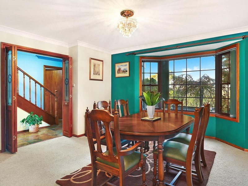 17 Careya Crescent, Woodford NSW 2778