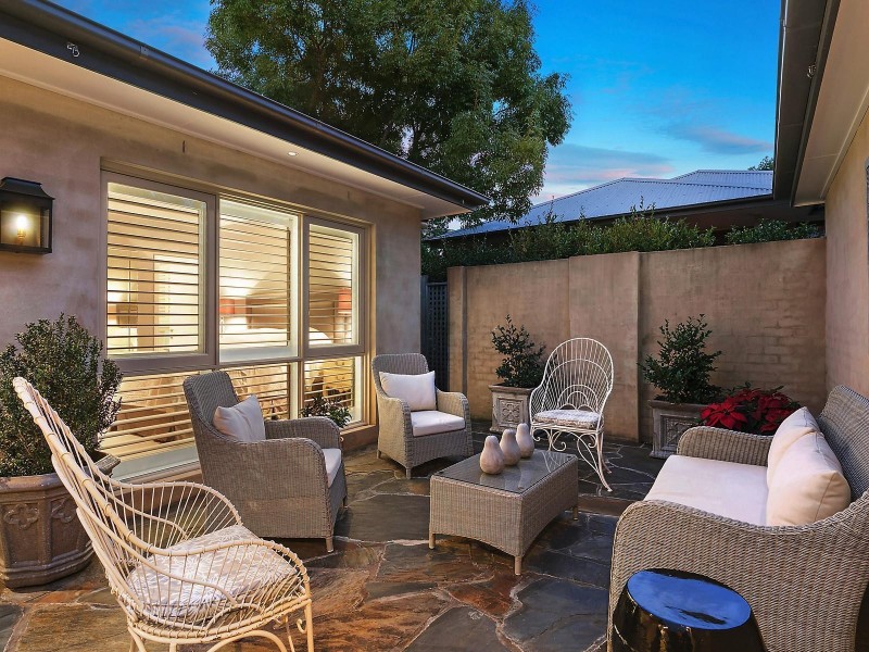 49 Toulon Avenue, Wentworth Falls NSW 2782