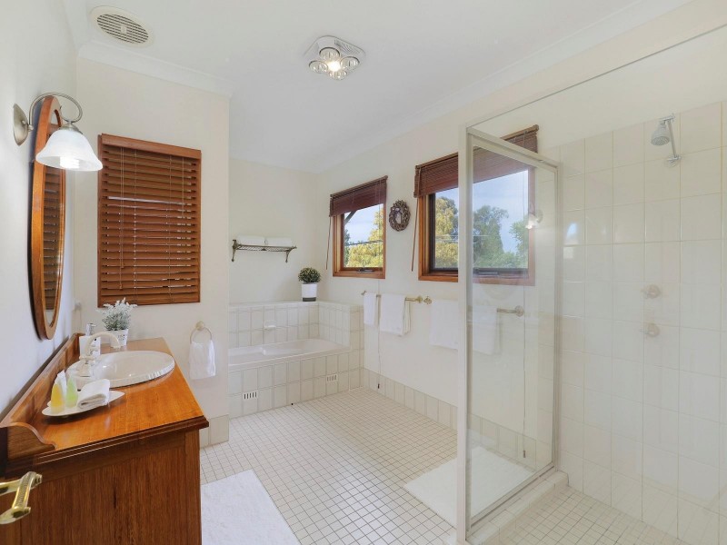 157 Blaxland Road, Wentworth Falls NSW 2782