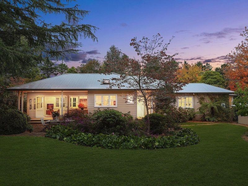 41 Toulon Avenue, Wentworth Falls NSW 2782