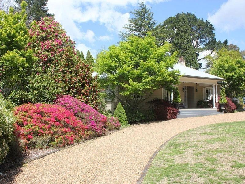 41 Toulon Avenue, Wentworth Falls NSW 2782