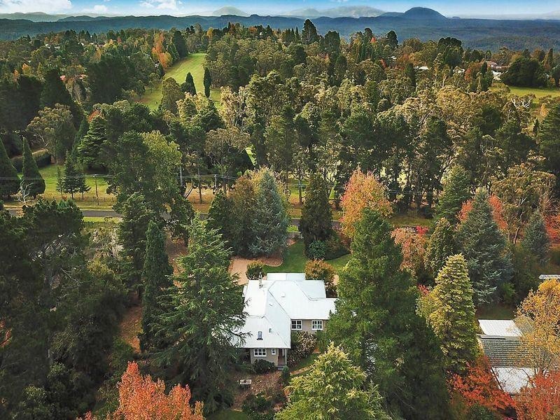 41 Toulon Avenue, Wentworth Falls NSW 2782