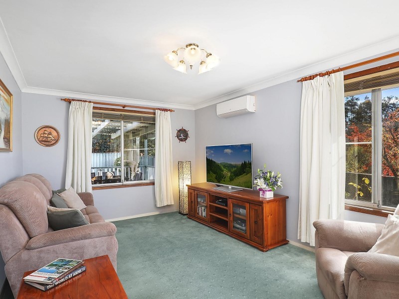 16 Pine Street, Hazelbrook NSW 2779