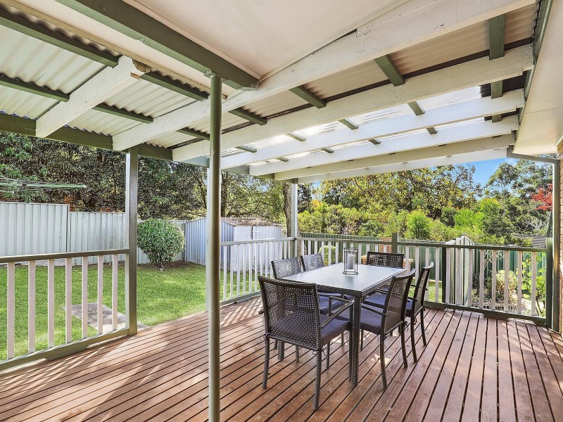 16 Pine Street, Hazelbrook NSW 2779