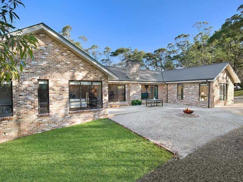 1 Duperry Street, Wentworth Falls NSW 2782
