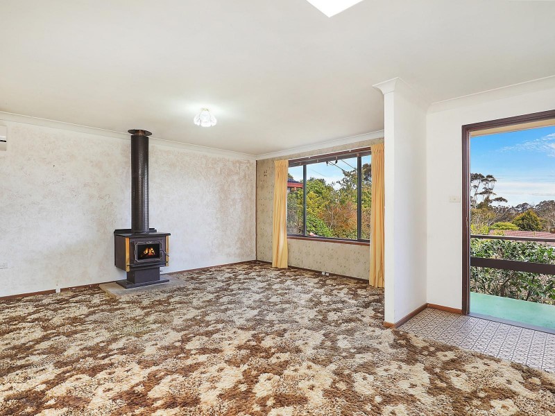 29 Cook Road, Wentworth Falls NSW 2782
