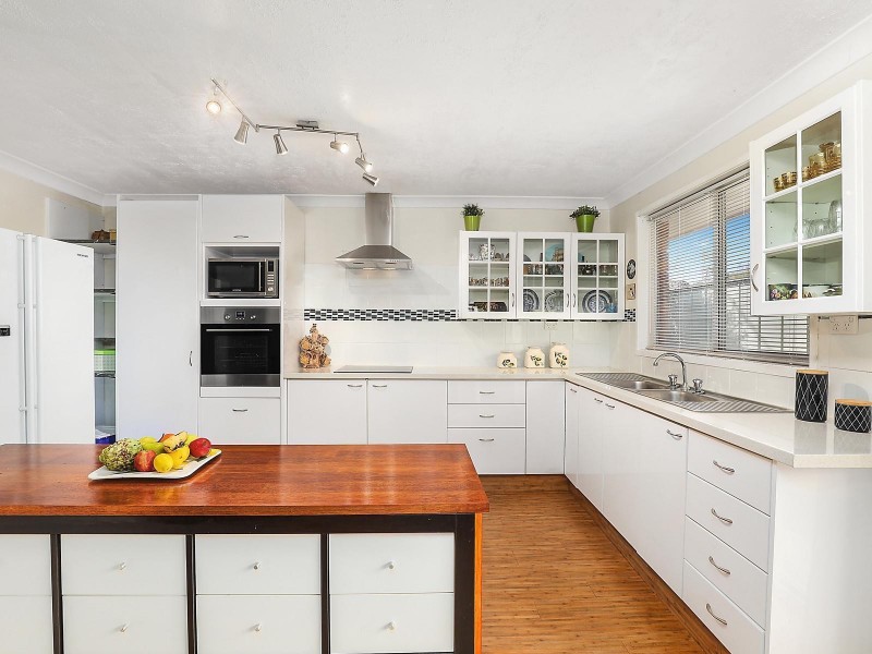 2 Coronation Road, Wentworth Falls NSW 2782