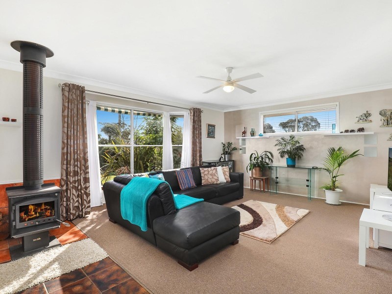 2 Coronation Road, Wentworth Falls NSW 2782