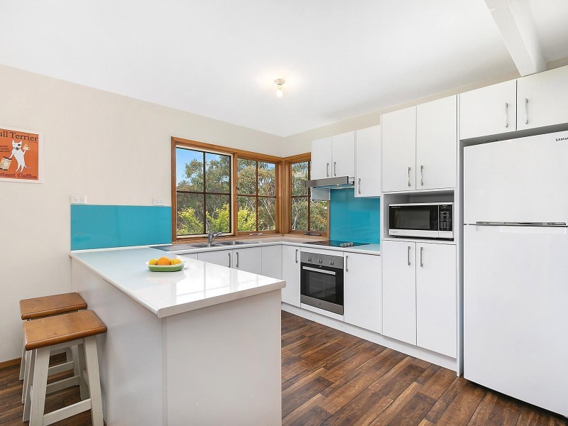 49 Henderson Road, Wentworth Falls NSW 2782