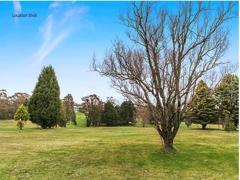 68 Waratah Road, Wentworth Falls NSW 2782