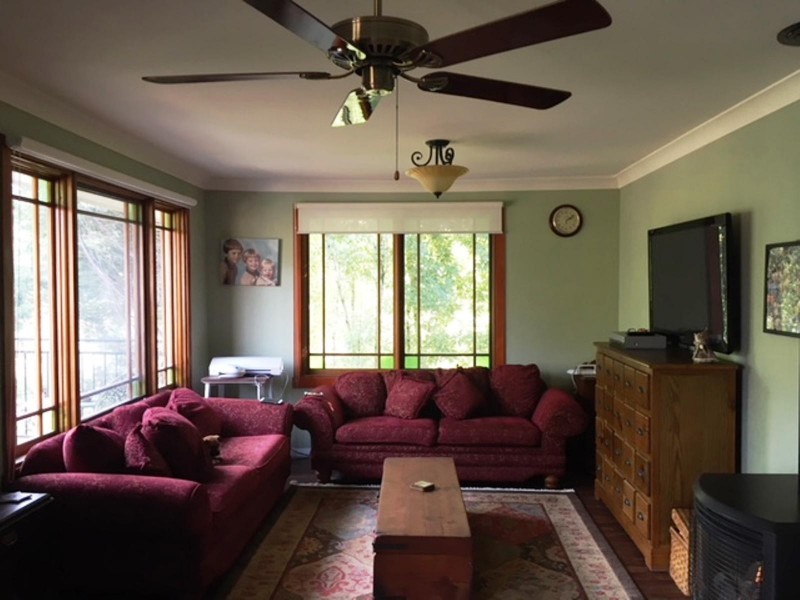 3 St Georges Parade, Wentworth Falls NSW 2782