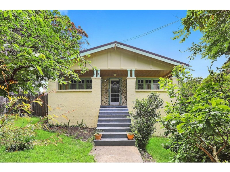 14 Barton Street, Katoomba NSW 2780