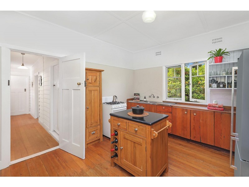 14 Barton Street, Katoomba NSW 2780