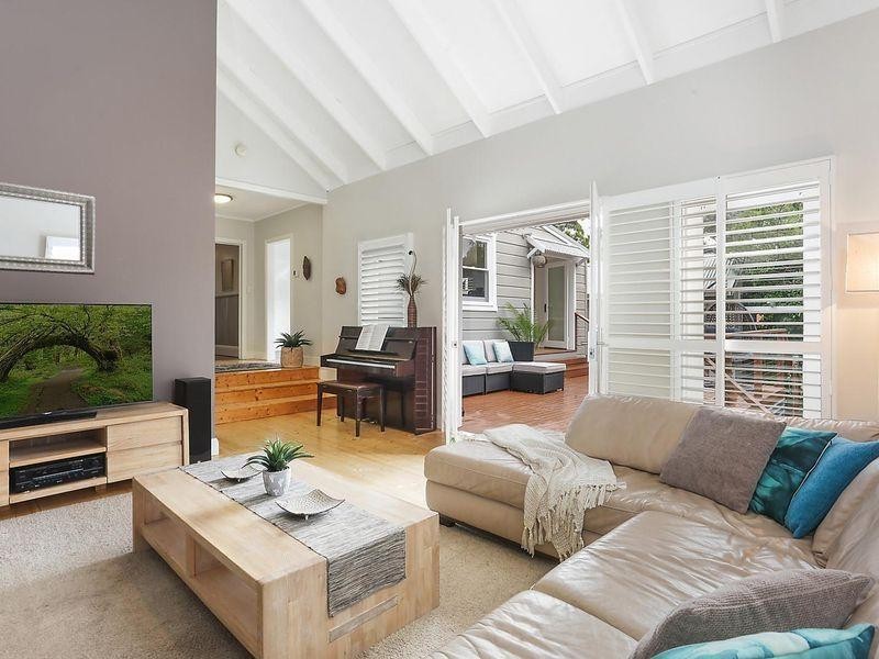 51 Fletcher Street, Wentworth Falls NSW 2782