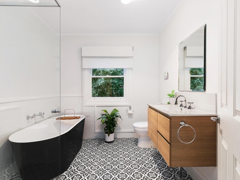 51 Fletcher Street, Wentworth Falls NSW 2782