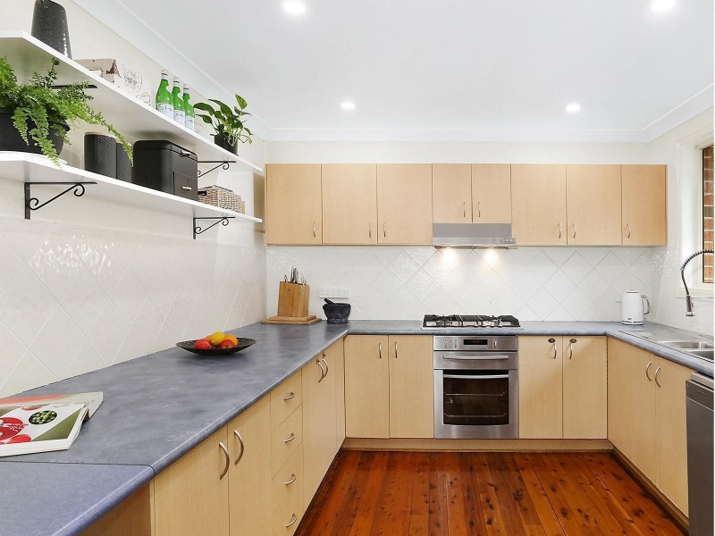 2 Currawong Avenue, Valley Heights NSW 2777