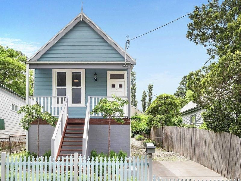 10 Kundibar Street, Katoomba NSW 2780