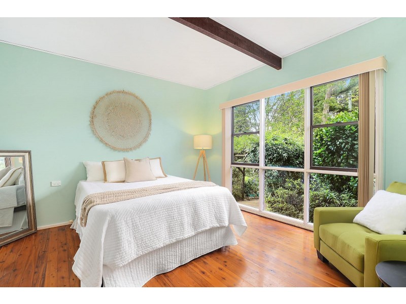 20 Yanko Avenue, Wentworth Falls NSW 2782