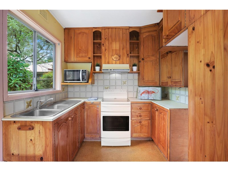 20 Yanko Avenue, Wentworth Falls NSW 2782