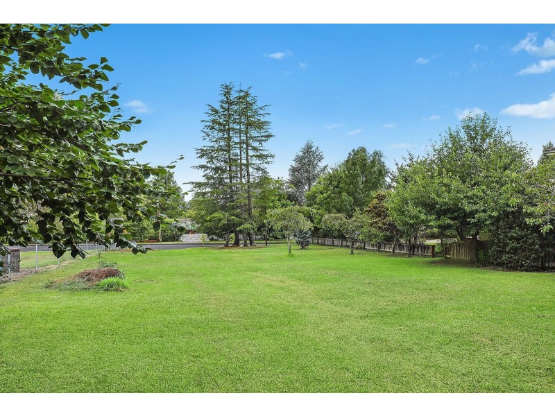 50 McLaughlin Avenue, Wentworth Falls NSW 2782