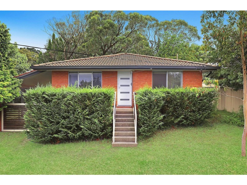 30 Yanko Avenue, Wentworth Falls NSW 2782