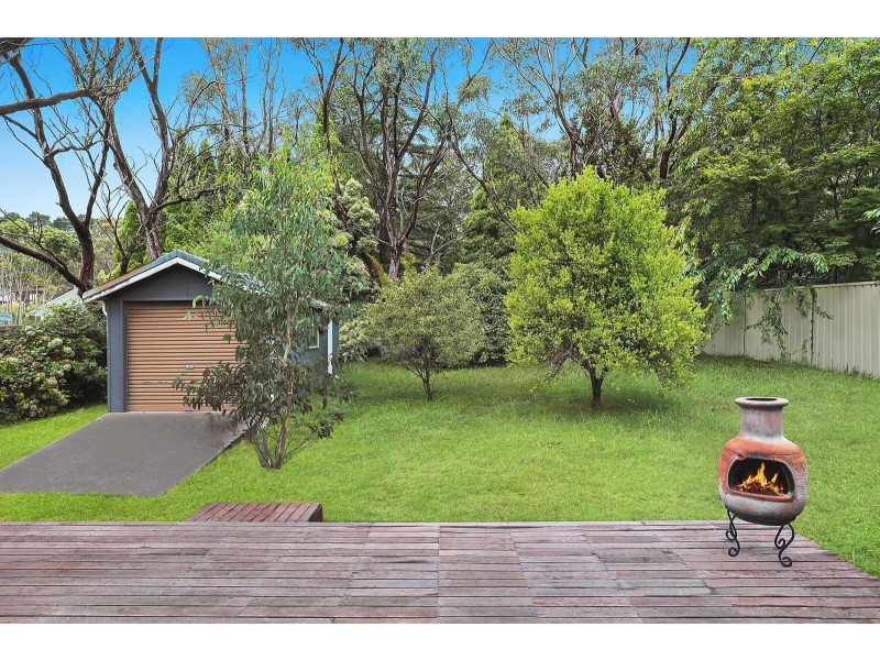 30 Yanko Avenue, Wentworth Falls NSW 2782