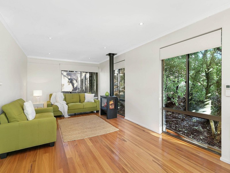 31 Edward Parade, Wentworth Falls NSW 2782