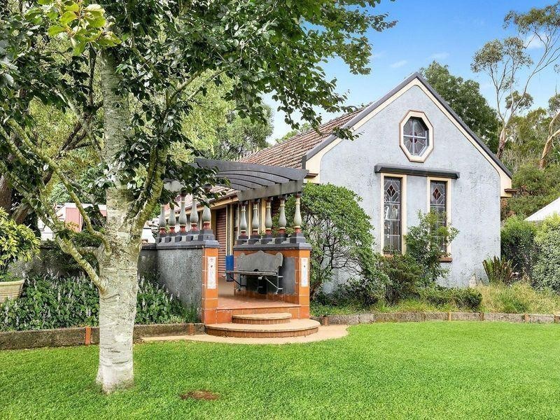 52 Dalrymple Avenue, Wentworth Falls NSW 2782