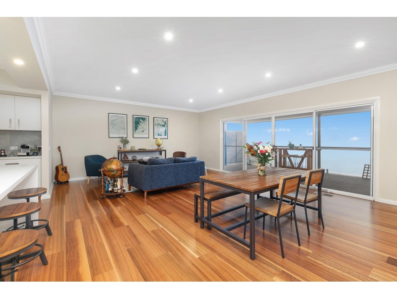 18 Vista Parade, Leura NSW 2780