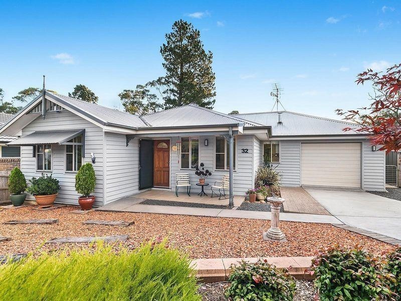 32 Great Western Highway, Wentworth Falls NSW 2782