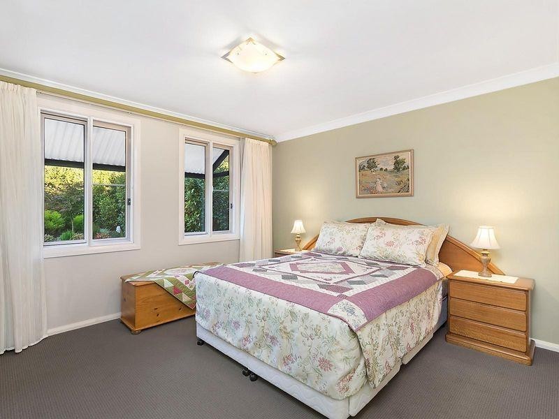32 Great Western Highway, Wentworth Falls NSW 2782
