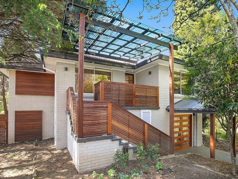 5 Lyle Street, Wentworth Falls NSW 2782