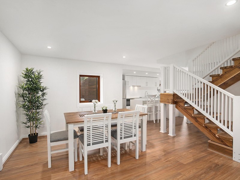 5 Lyle Street, Wentworth Falls NSW 2782