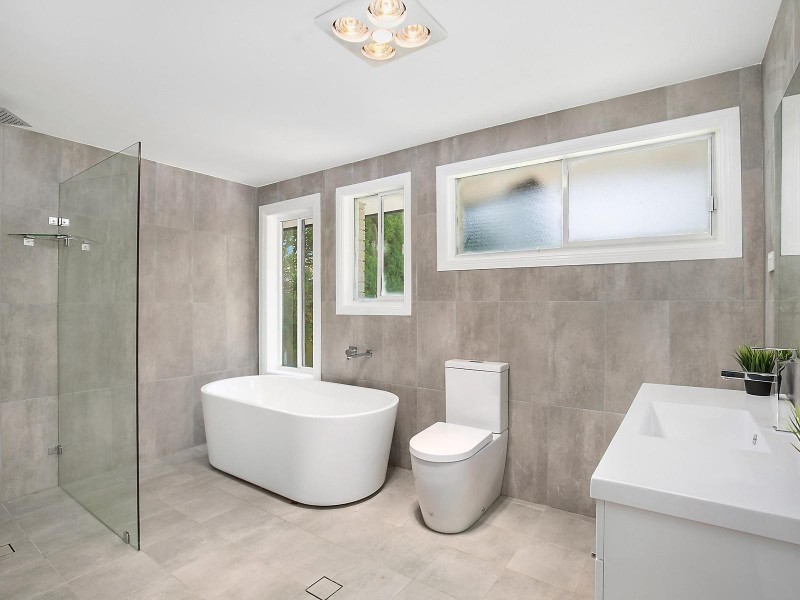 5 Lyle Street, Wentworth Falls NSW 2782