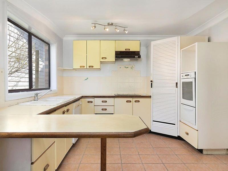 44 Bass Road, Wentworth Falls NSW 2782