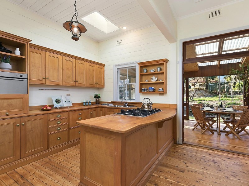 2a Abbey Street, Leura NSW 2780