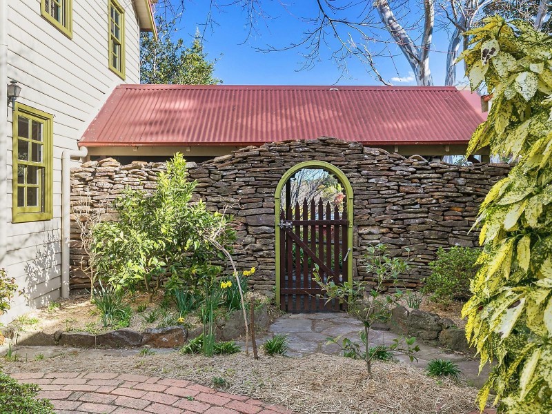 2a Abbey Street, Leura NSW 2780
