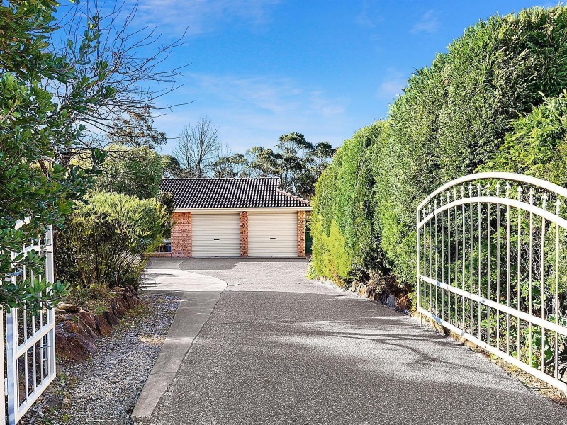 34 Queen Elizabeth Drive, Wentworth Falls NSW 2782