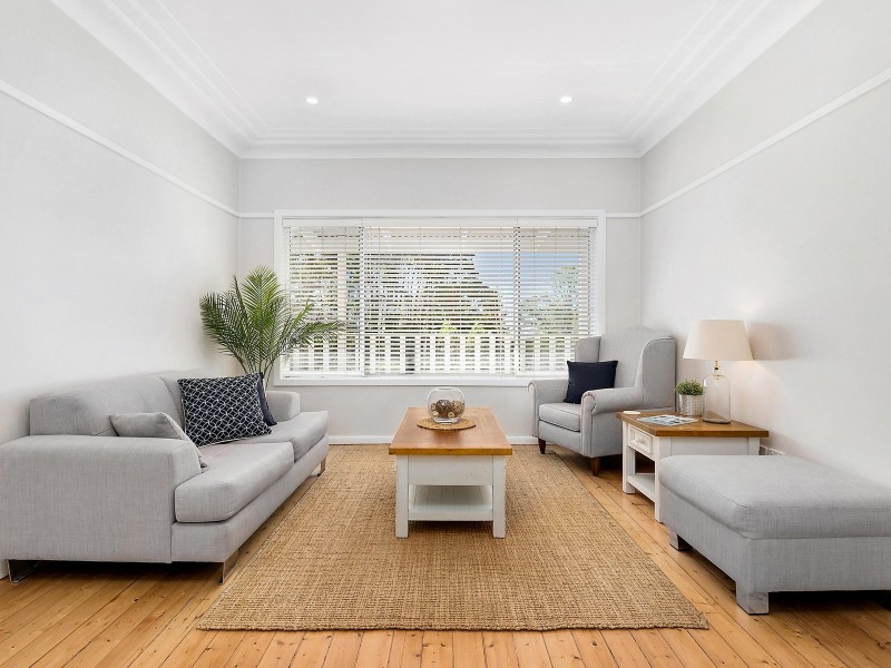 146 Great Western Highway, Wentworth Falls NSW 2782