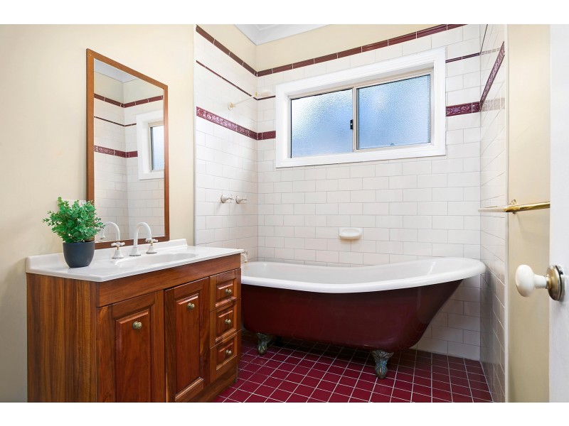 64 Twynam Street, Katoomba NSW 2780