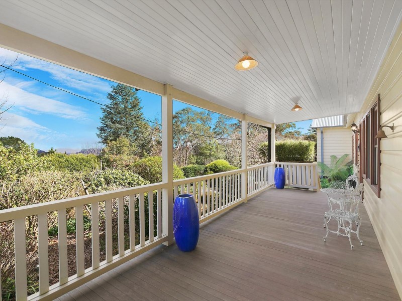 8 Wentworth Avenue, Leura NSW 2780