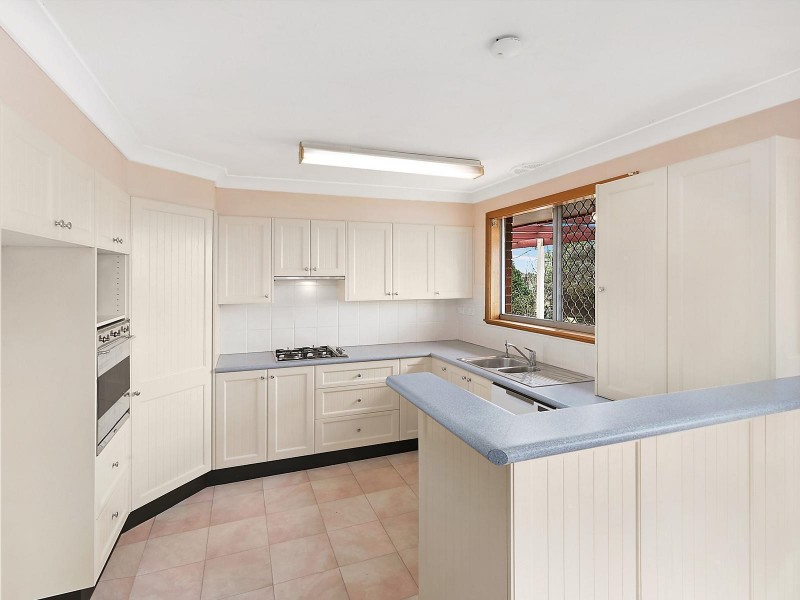 37 McLaughlin Avenue, Wentworth Falls NSW 2782